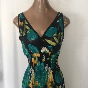 Super fun flowered summer green dress!